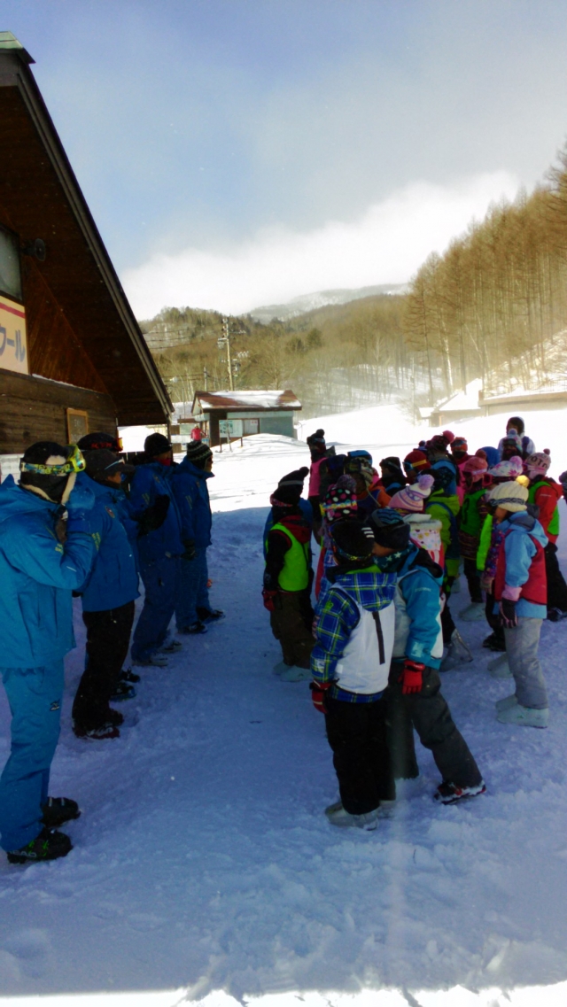 安曇小学校スキー教室①